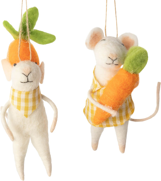 F77 - White Felt Mouse Ornament In Check Dress And Carrot Trim