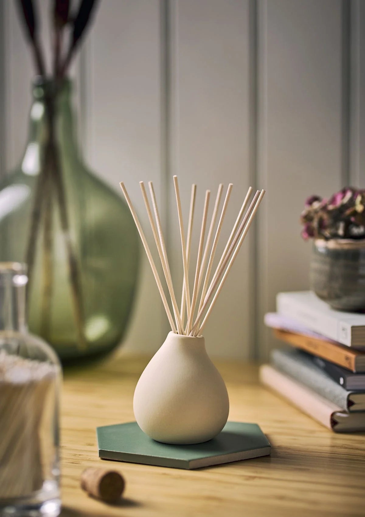 Himalayan Cedarleaf Reed Diffuser - Cedar Patchouli and Lemon